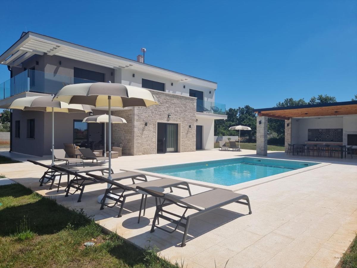 Luxury Villa Serena 2022 - With Heated Pool Cukrici Eksteriør bilde