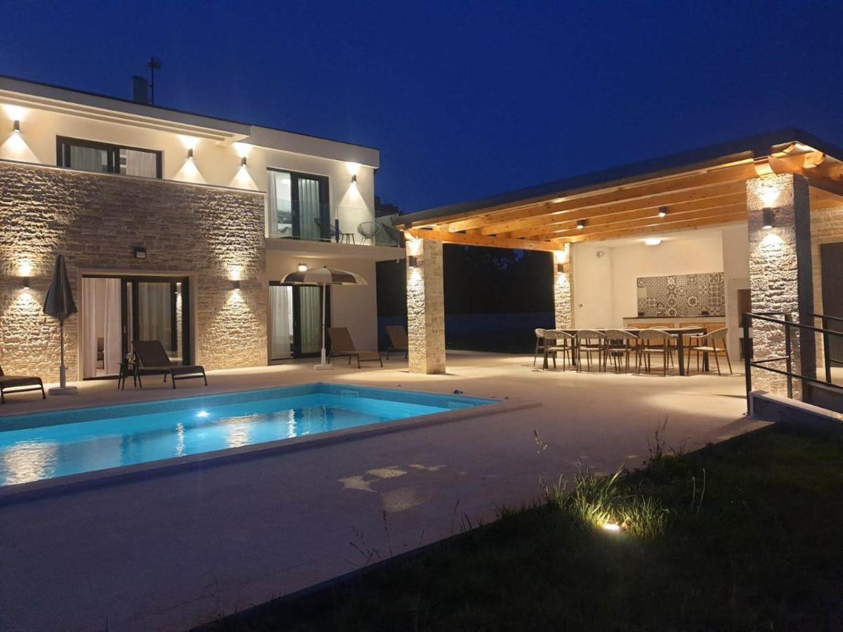Luxury Villa Serena 2022 - With Heated Pool Cukrici Eksteriør bilde